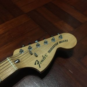 Fender Telecaster Deluxe Classic 72 3.jpg