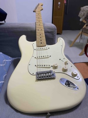 Fender Guitar 2.jpg