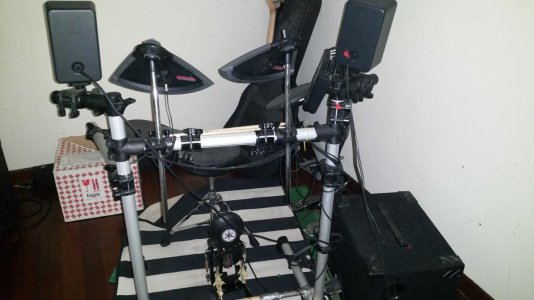 drums1.jpg
