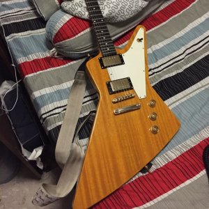 epiphone_korina_explorer_1422696831_fdaca5ba.jpg
