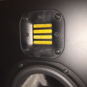 adam_f5_studio_monitors_1424409729_e9c4edea.jpg