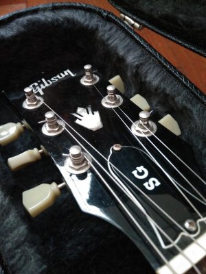 GibsonSG(2).jpg