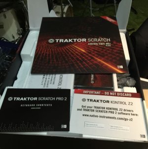 traktor_z2_dj_mixer_1425302431_c4915f36.jpg