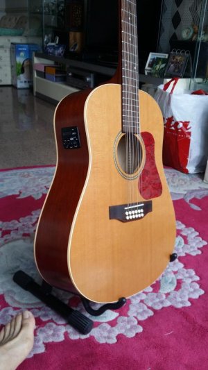 SeaGull S12 Acoustic Guitar.jpg