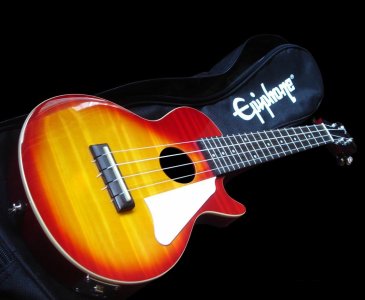 epi-uke-Hs-southcoastmusic-2.jpg