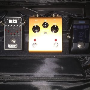 s_2_pedals_mxr_six_band_korg_tunner_1451204762_e6bf18c4.jpg s_2_pedals_mxr_six_band_korg_tunner_1451204762_e6bf18c4.jpg