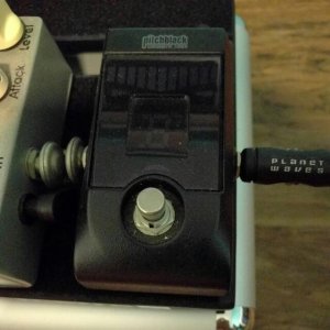 korg_pitchblack_guitar_pedal_tuner_1453220768_682c0840.jpg