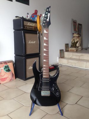 Ibanez Mikro.jpg Ibanez Mikro.jpg