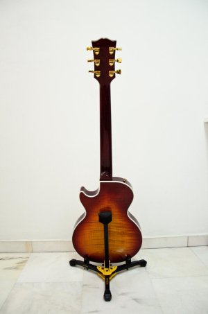 GibsonSupremeLP-Bodyback.jpg