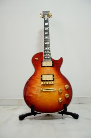GibsonSupremeLP-Bodyfront.jpg