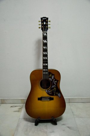 GibsonMystic-Bodyfront.jpg