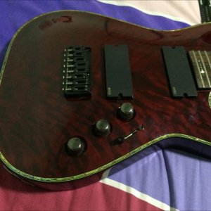 schecter_hellraiser_c8_1457957849_df6db1f2.jpg
