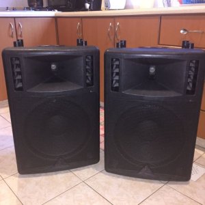 behringer_ultrawave_b300_active_speaker_1457952954_3c7a13dd.jpg behringer_ultrawave_b300_active_speaker_1457952954_3c7a13dd.jpg