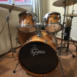 Gretsch drumset.jpg
