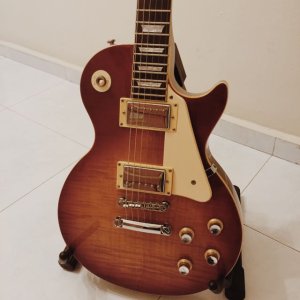 epiphone_les_paul_standard_mik_03_1459474587_4fa06162.jpg