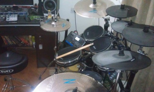 zildjian_gen_16_cymbals_1438793216_44ca7a41_zpsagfnck9x.jpg