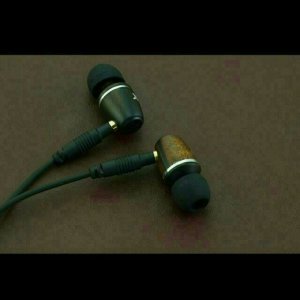 diy_wooden_iem_with_mic_1462094581_c6c86aa1.jpg diy_wooden_iem_with_mic_1462094581_c6c86aa1.jpg