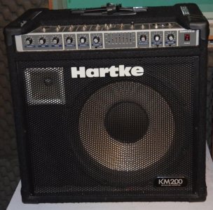 Hartke KM-200-01.jpg