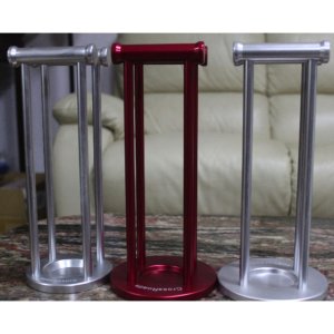 headphone_stand_from_crossroads_1463556833_50383f5b.JPG