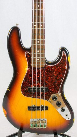 bass1.jpg