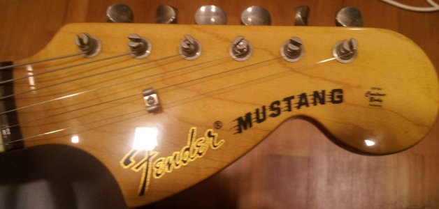 headstock.jpg