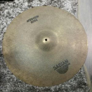 sabian_20th_anniversary_hh_medium_ride_20_natural_finish above.jpg