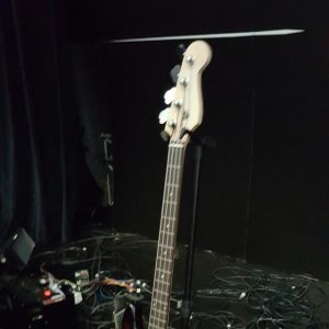 custom_fretless_jazz_bass_1469414343_35decd0f.jpg