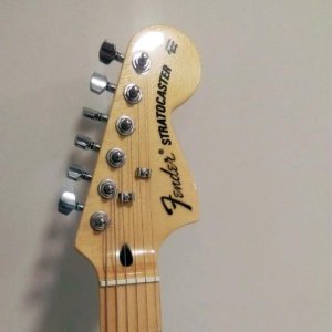fender_stratocaster_electric_guitar_replica_1471954125_8c2142e5.jpg