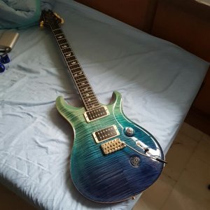 wtswtt_prs_custom_24_blue_fade_1474531905_e3816e80.jpg
