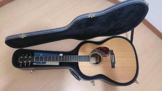 guitar.jpg