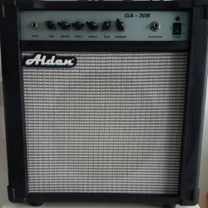 bass_guitar_amp_30w_1480900325_6b5421ab.jpg