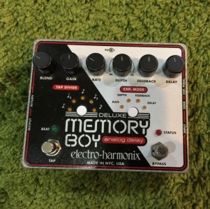 ehx_deluxe_memory_boy_delay_1425995316_e98e2b4a.jpg