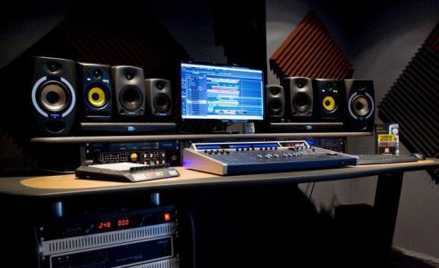 studio-setup.jpg studio-setup.jpg
