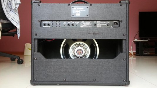 AC30 02.jpg AC30 02.jpg