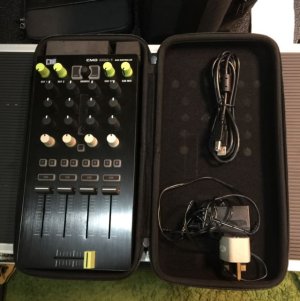 behringer_cmd_mm1_midi_dj_controller_1425565655_2b8f6421.jpg behringer_cmd_mm1_midi_dj_controller_1425565655_2b8f6421.jpg