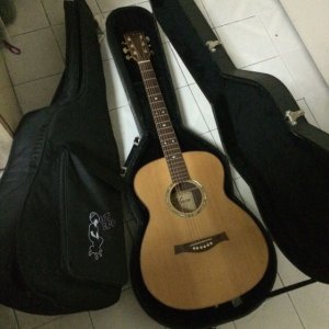maestro_full_solid_acoustic_guitar_1427734225_5b96e7ad.jpg