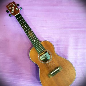 carousell_1487474815350_1.jpg