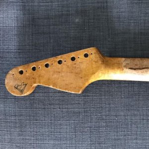fender_stratocaster_neck_relic__tronical_tuner_1489194288_55aa312a.jpg