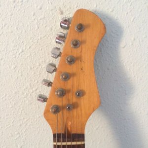 customized_tgm_strat_guitar_1438065751_0609933b.jpg
