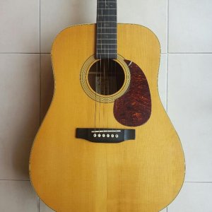 johnson_guitars_dreadnought_jd26_full_solid_spruce_top_and_mahogany_side_and_back_1483625821_8af.jpg