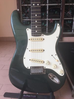 1989 fender stratocaster 2.jpg