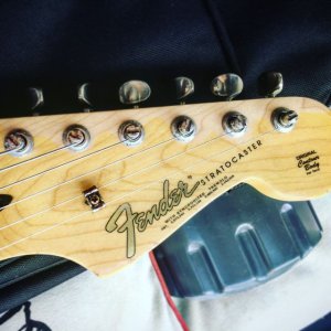 1963_fender_american_stratocaster_refurbished_1497166649_d0ac541c.jpg