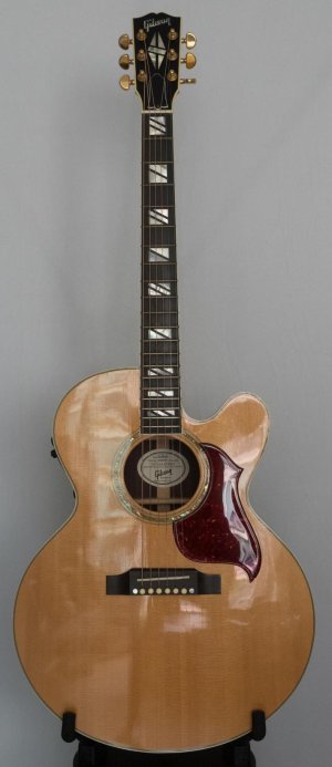 Guitars_0095.jpg