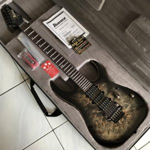 IBANEZ PREMIUM RG1070PBZ CKB-090118-1B.jpg