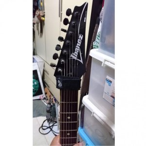 ibanez_rg7321_7_string_guitar_01.jpg