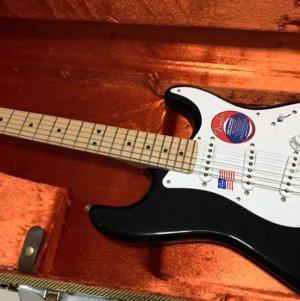 fender_strat_mia_blackie_eric_clapton_1522866893_22c0fa52.jpg