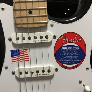 fender_strat_mia_blackie_eric_clapton_1522866893_14200791.jpg
