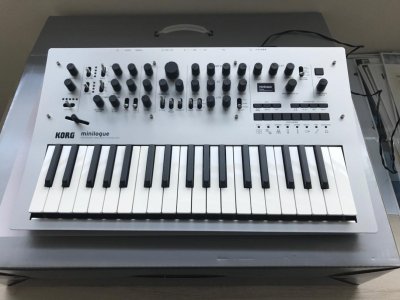 Minilogue.jpg