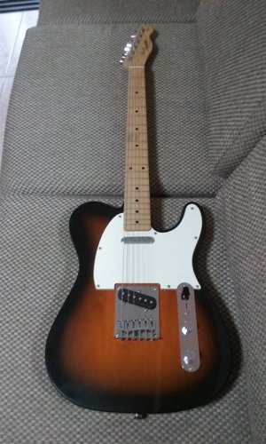 Squier Affinity tele.jpg