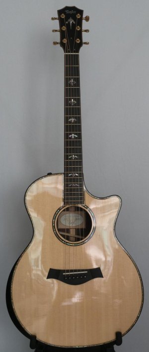 Guitars_0098.jpg